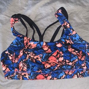 Lululemon sports bra size 8